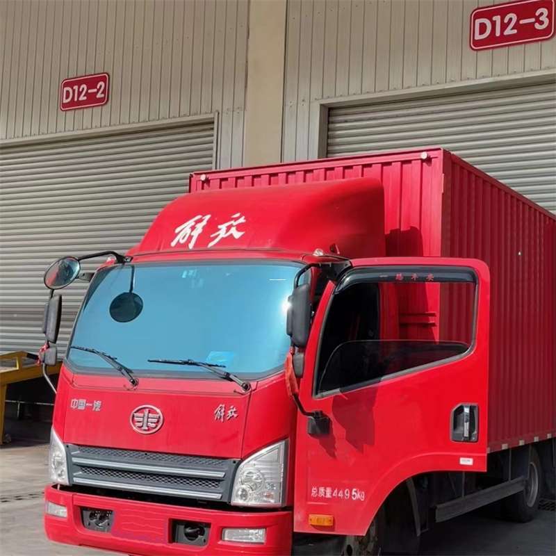轮台县阿拉尔市物流专线：大件快运与进仓出口的高效之旅