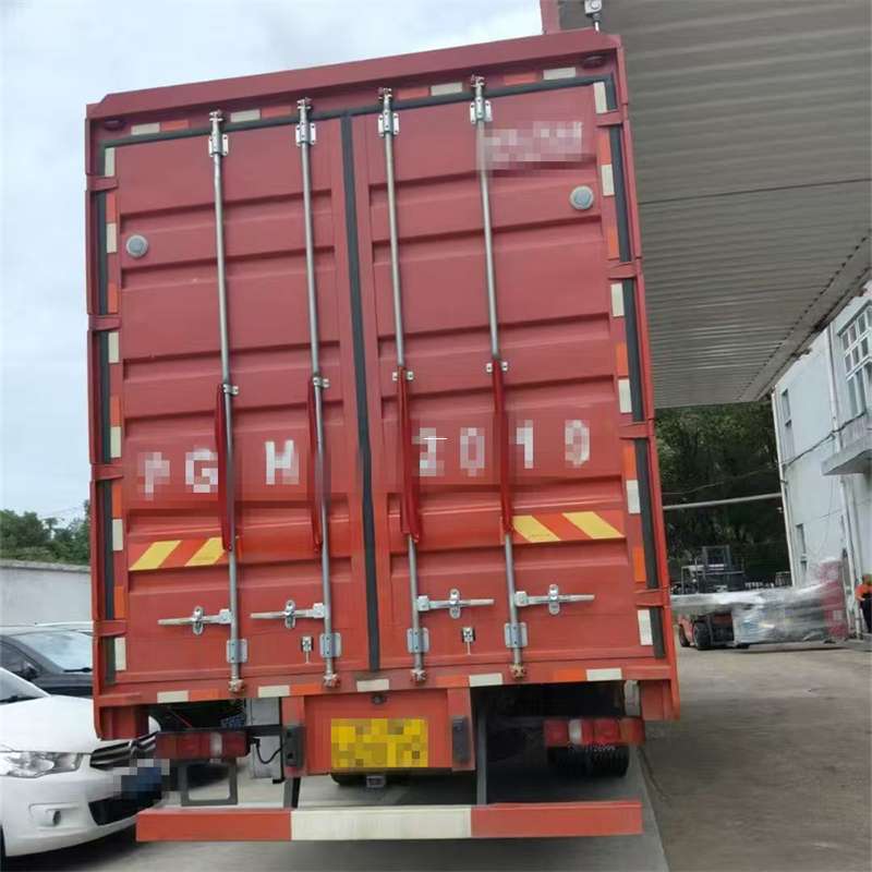 轮台县探索乡城县进仓物流：多元服务与高效运输线路