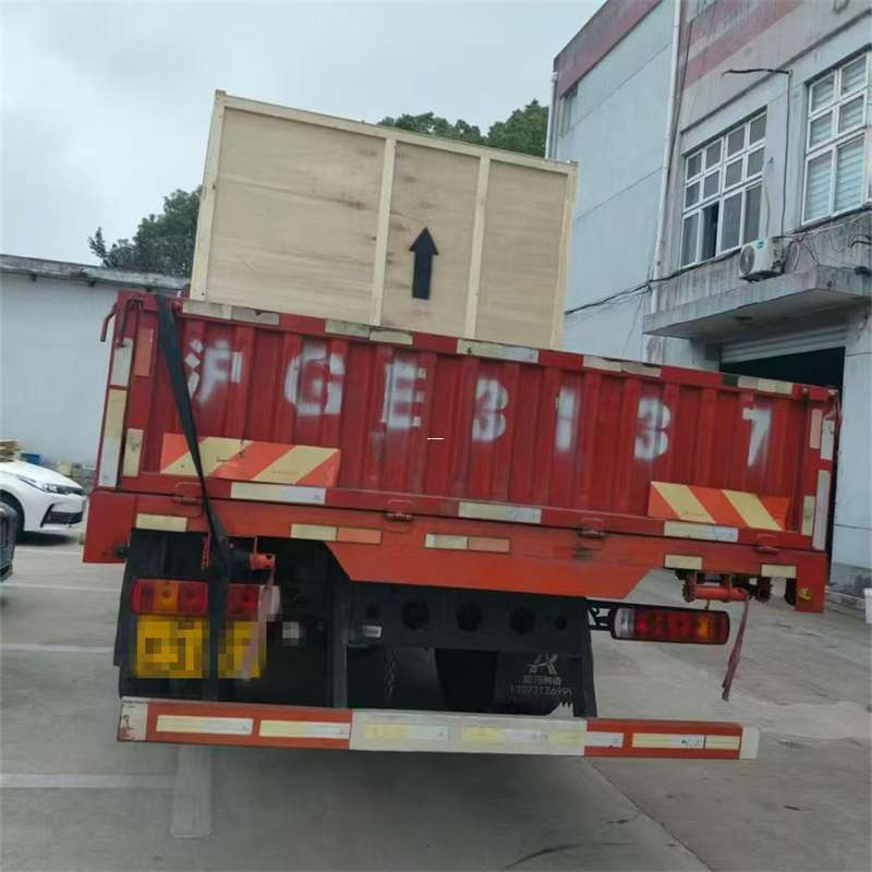 轮台县米林县：物流专线的高效货运之旅